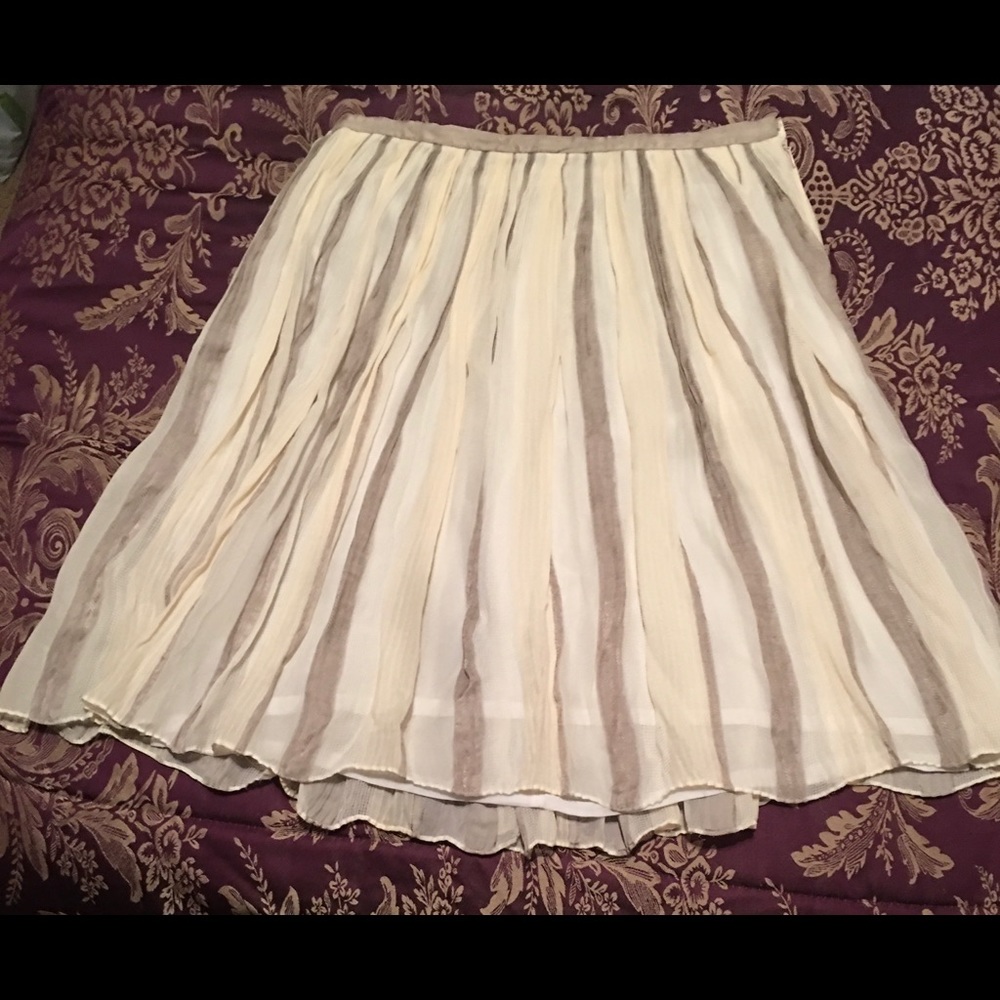 Elie Tahari skirt Pale yellow with gray bought at Saks Fifth Avenue